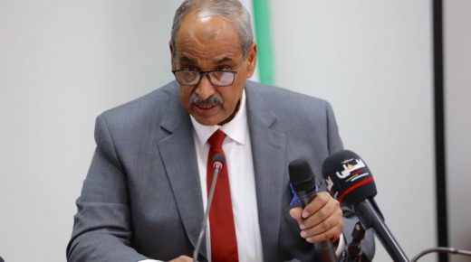 حماس تحتجز وزير الأشغال العامة محمد زيارة على معبر بيت حانون وتعتدي على زوجته