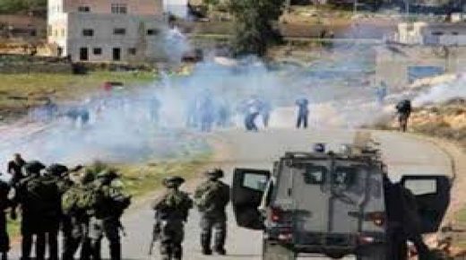 إصابات واعتقال شاب خلال قمع الاحتلال فعالية منددة بالاستيطان في الخليل