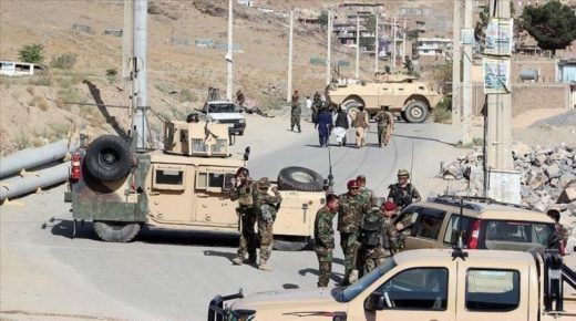 مقتل 25 جنديا أفغانيا في هجوم على قاعدة عسكرية