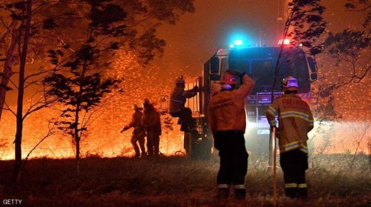 هربا من حرائق الغابات.. آلاف الأستراليين يفرّون إلى الشواطئ
