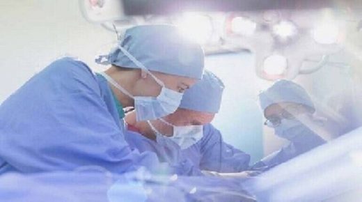 هل يمكن إجراء أول عملية زراعة لرأس بشري بحلول 2030 ؟