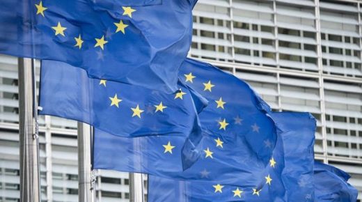 الاتحاد الأوروبي يناشد واشنطن قبول التفاوض لتسوية نزاع حول دعم صناعة الطائرات