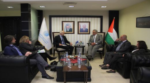غنيم يبحث مع المجلس العربي للمياه آفاق التعاون المستقبلي