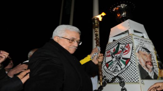 الرئيس يوقد شعلة الانطلاقة الـ55 لحركة “فتح” والثورة الفلسطينية