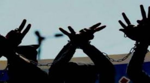 نادي الأسير: أسرى “عسقلان” يعلقون إضرابهم عن الطعام