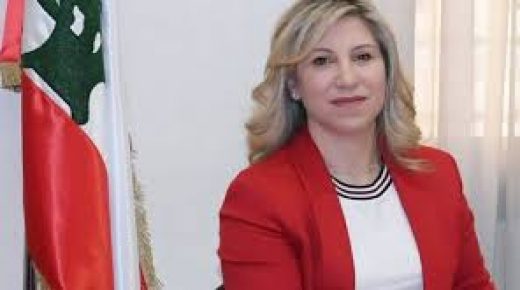 نائبة لبنانية: قرارات الرئيس محمود عباس بشأن المرأة انتصار لحقوقها