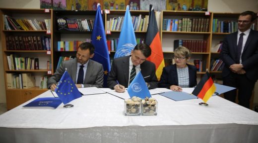 القدس: الاتحاد الأوروبي وألمانيا يوقعان اتفاقيات حيوية للتبرع للأونروا