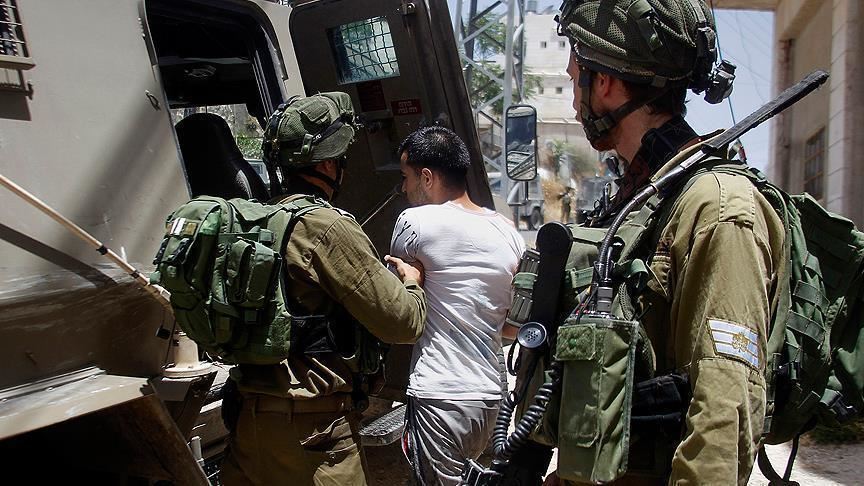 الاحتلال يواصل انتهاكاته: استشهاد شاب واعتقال 12 مواطنًا وقصف قطاع غزة واقتحام للأقصى