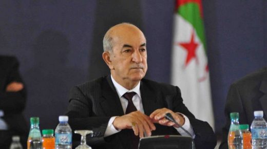 الرئيس الجزائري يعلن استعداد بلاده لاحتضان حوار بين الفرقاء الليبيين