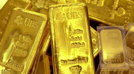 الذهب يتراجع مع تبديد ارتفاع الدولار مخاوف تأثير كورونا