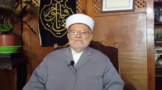 الاحتلال يبعد رئيس الهيئة الإسلامية في القدس عن “الأقصى” لمدة أسبوع