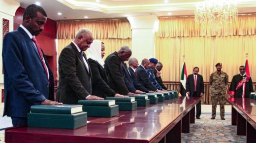 السودان… تعيين 3 وزراء دولة جدد في حكومة حمدوك