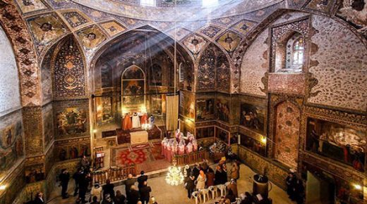 الكنيسة الأرمنية تبدأ احتفالاتها غدا بعيدي الميلاد والغطاس