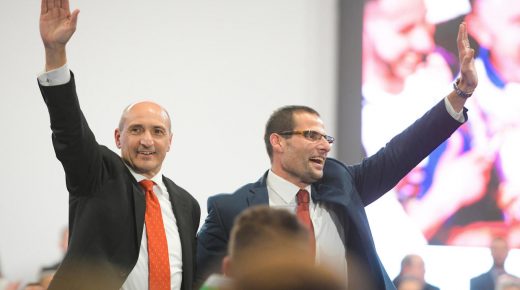 روبير أبيلا رئيسا للحكومة في مالطا بعد انتخابه على رأس الحزب العمالي