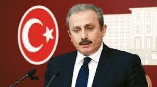 رئيس البرلمان التركي: خطة ترامب المزعومة محكوم عليها بالفشل