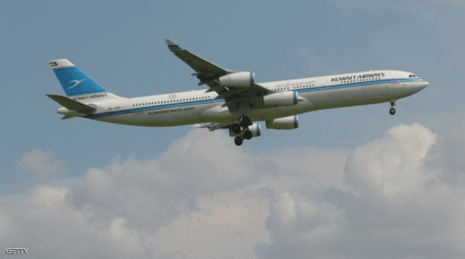 الكويت توقف رحلاتها الجوية لإيران بسبب “كورونا”