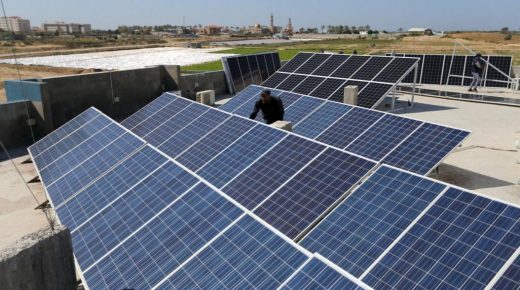 صندوق الاستثمار و”التمويل الدولية “يوقعان اتفاقية قرض لتمويل جزءٍ من برنامج الطاقة الشمسية على أسطح المدارس