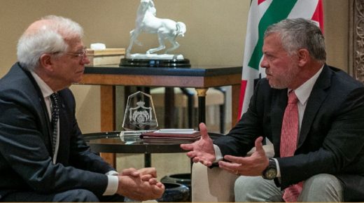 العاهل الأردني يؤكد ضرورة إنهاء الصراع الفلسطيني الإسرائيلي على أساس حل الدولتين