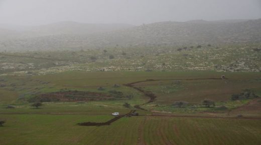 الاحتلال يشق طريقا لربط مستوطنات جنوب نابلس بالأغوار