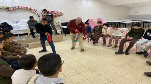 الدفاع المدني يقدم ورشة عمل تدريبية حول علوم في نادي سلوان