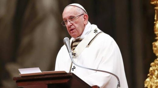 البابا فرنسيس ينتقد صفقة القرن ويحذر من “حلول غير عادلة”