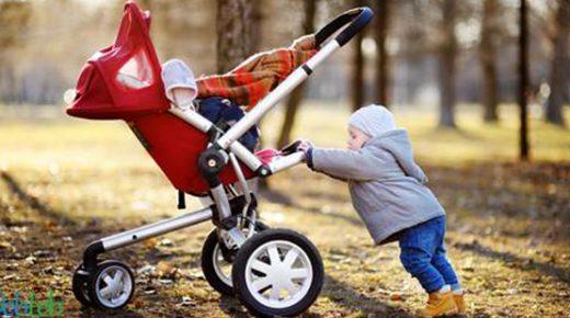 مخاطر عربات الأطفال على أدمغة الرضع