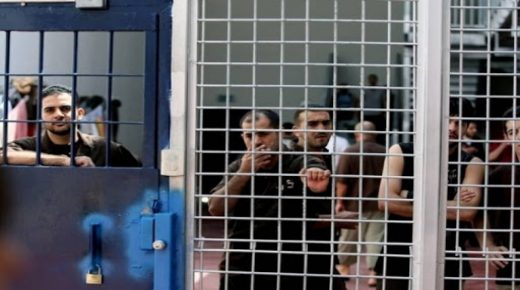 الاحتلال يمدد اعتقال أسير من جنين للمرة الرابعة ويمنع عائلته من حضور محاكمته