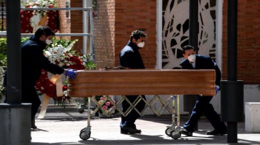 إسبانيا تتخطى الصين في وفيات فيروس كورونا وتلاحق إيطاليا