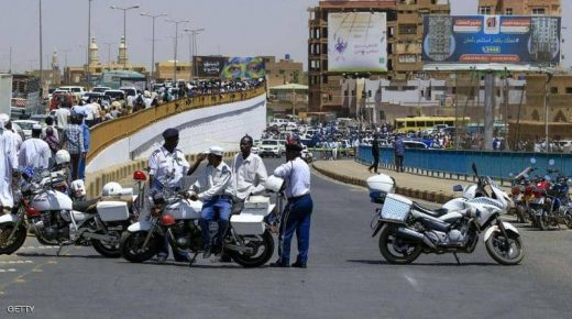 السودان يفرض حظر التجول ويمنع السفريات بين المدن