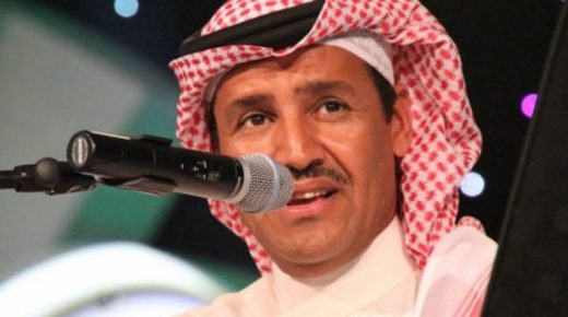 الفنان السعودي خالد عبدالرحمن يبرر عدم التزامه بمنع التجول