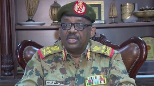 وفاة وزير الدفاع السوداني جمال الدين عمر بذبحة صدرية