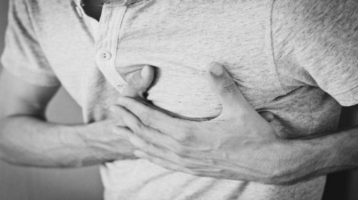 كيف يمكنك اكتشاف الإصابة بالنوبات القلبية بسرعة قبل حدوث أضرار؟