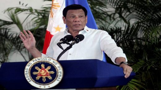 رئيس الفلبين يسعى للحصول على سلطات واسعة لمواجهة ”كورونا“