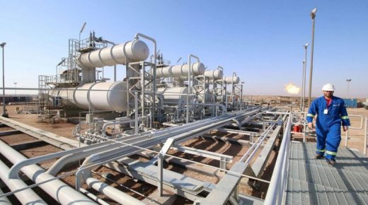 النفط يهوي مع بدء السعودية ”حرب أسعار“ في ظل تراجع الطلب