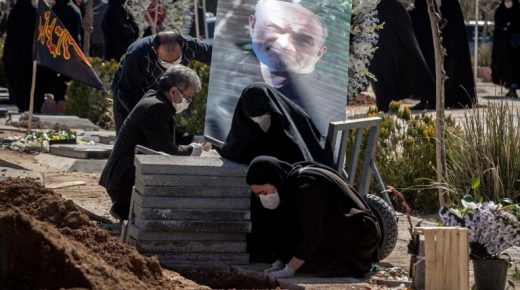 ارتفاع ضحايا كورونا في إيران إلى 853 وفاة ونحو 15 ألف إصابة
