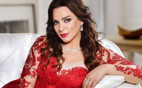 صور سلاف فواخرجي تفاجئ الجمهور بشكلها الجديد صدى الإعلام 2020 03 13