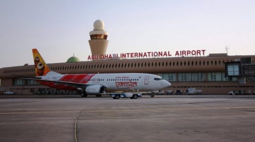 مطارات أبوظبي ودبي تعلق الرحلات لمدة أسبوعين