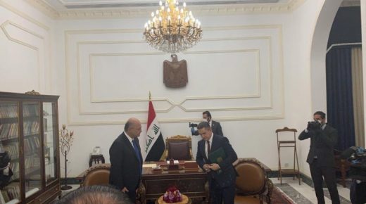الرئيس العراقي يكلف عدنان الزرفي بتشكيل الحكومة الجديدة