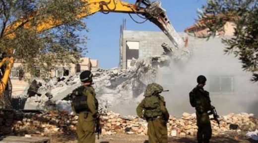 السلطات الإسرائيلية تهدم 3 منازل في كفر قاسم بأراضي الـ48
