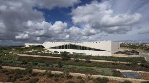 المتحف الفلسطيني يطلق حملة “متحفك في بيتك”