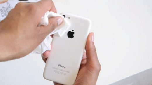 ”أبل“ تصدر تعليمات جديدة بشأن تنظيف وتعقيم هواتفها