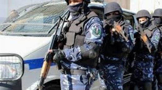 قلقيلية: الشرطة تقبض على 5 أشخاص وتغلق 28 مقهى و7 صالات رياضية وصالة أفراح