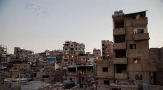 لبنان: حملة مكافحة فيروس “كورونا” تبدأ بتعقيم مخيم برج البراجنة