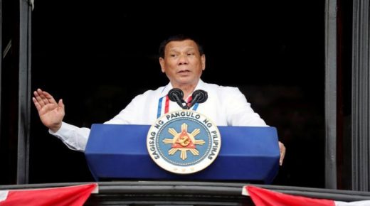 “سأدفنكم بدلاً من أن تتسببوا في إثارة المتاعب” … رئيس الفلبين يهدد مخالفي إجراءات العزل بسبب كورونا