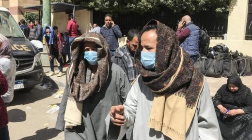 مصر تسجل 188 إصابة جديدة بفيروس كورونا و19 وفاة