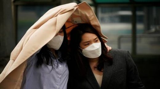 كوريا الجنوبية تسجل 13 إصابة جديدة بكورونا وسط استمرار تخفيف إجراءات العزل