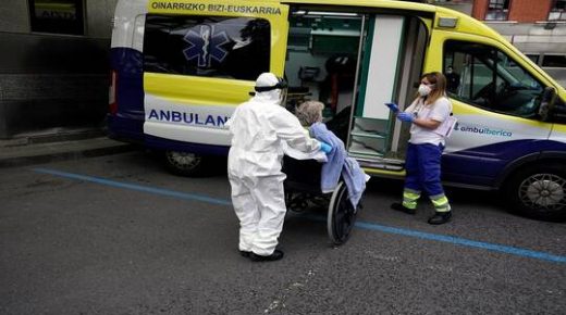 الصحة الإسبانية: ارتفاع حالات الإصابة بفيروس كورونا إلى أكثر من مئتي ألف إصابة