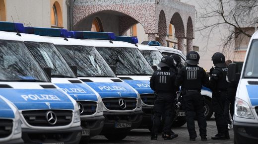 ألمانيا توقِف 5 طاجيكستانيين يشتبه في انتمائهم لتنظيم “داعش”