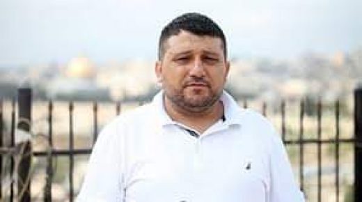 الاحتلال يقتحم منزل أمين سر حركة فتح بالقدس ويسلم عائلته استدعاء له