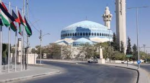 “الإفتاء الأردنية”: الالتزام بصلاة التراويح في البيوت واجب شرعي